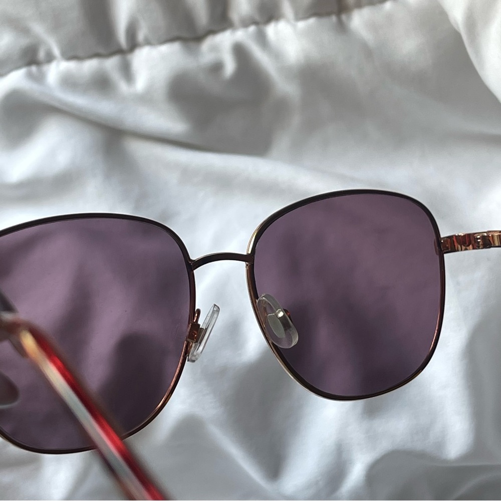 Sunglasses 🕶️ - Picture 4 of 4